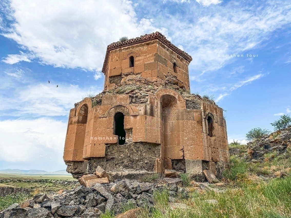 GRIGORASHEN (HOLY TRINITY) CHURCH OF ARAGATSAVAN