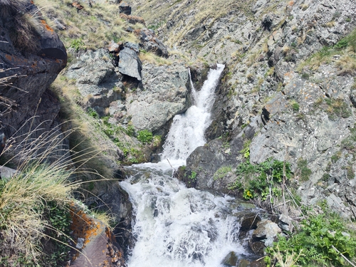 SEVAN WATERFALLS (HIKING)